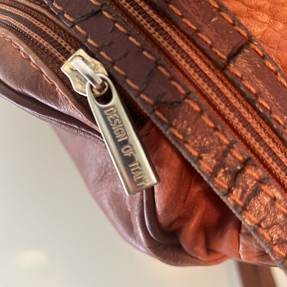 Fe Italian Leather backpack / sling bag Y2K - Picture 3 of 16